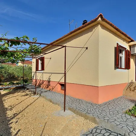 Sime Holiday home *